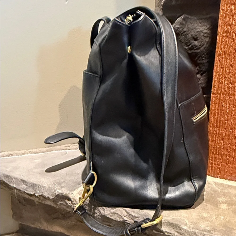 Fawn Design sleek black